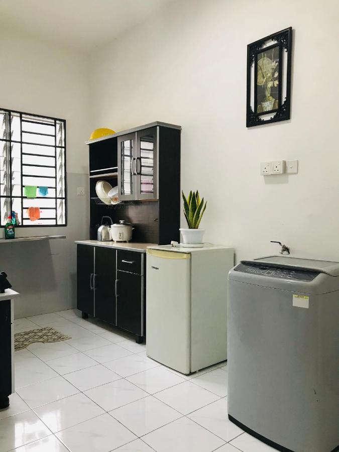 Alyn Home Batu Pahat II Wifi Coway Mohd Noor 외부 사진