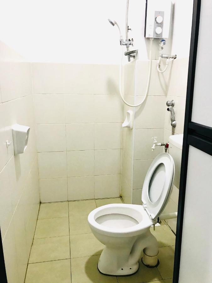 Alyn Home Batu Pahat II Wifi Coway Mohd Noor 외부 사진